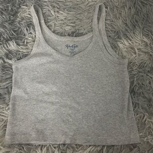 Grey tank top from Pacsun!
